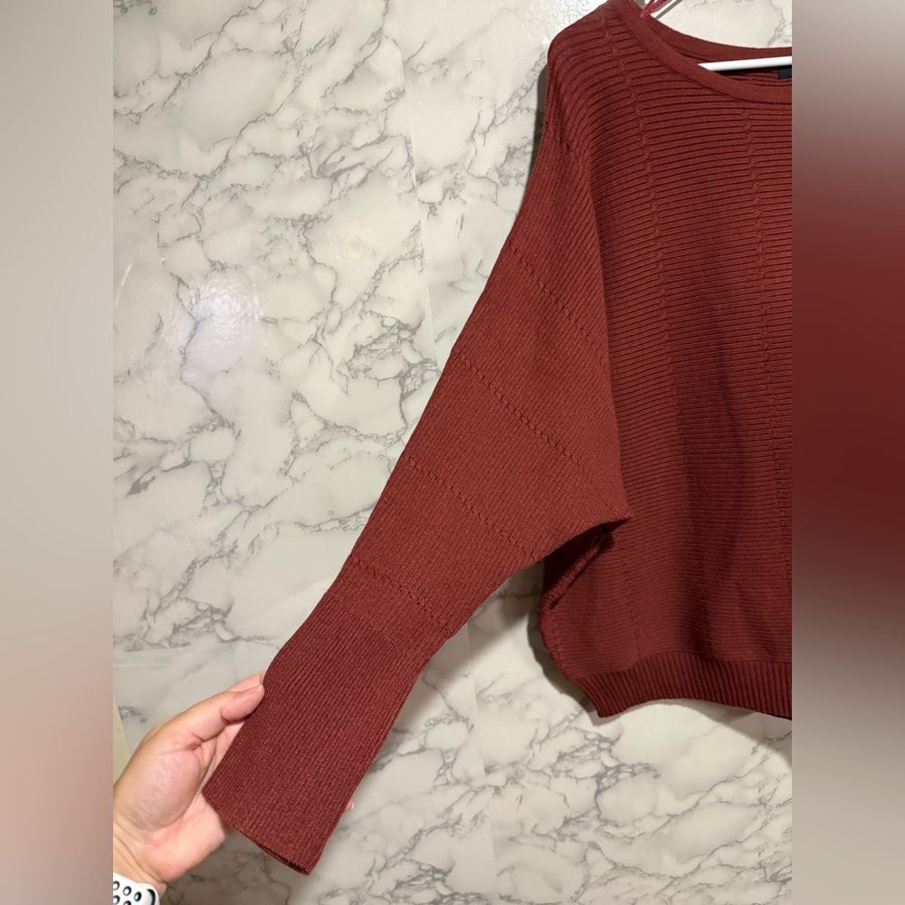 NEW T TAHARI RIBBED DOLMAN SLEEVE SWEATER IN EARTHEN RED 2X - Picture 2 of 8